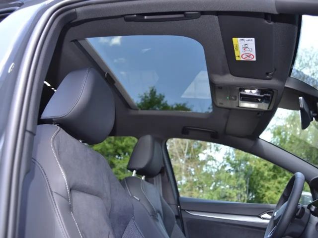 Volkswagen Golf 1.5 eTSI DSG Golf VIII