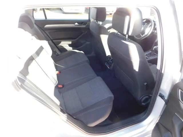 Volkswagen Passat 1.5 TSI Variant