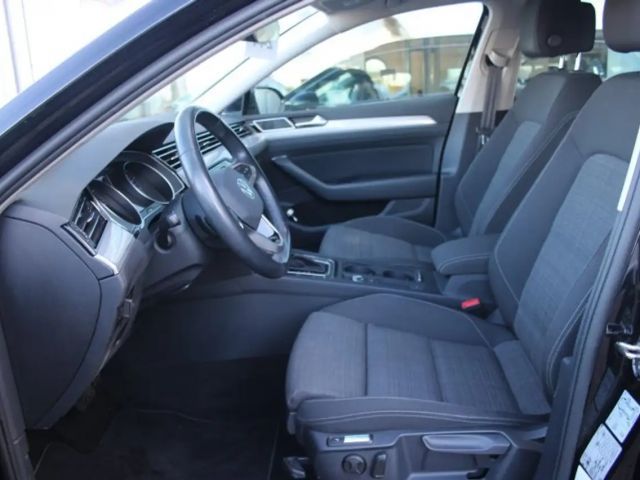 Volkswagen Passat 2.0 TDI Business DSG Variant