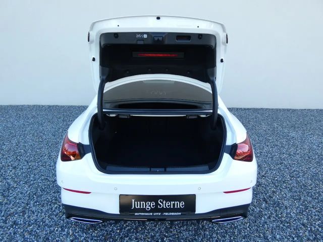 Mercedes-Benz CLA 200 AMG Line CLA 200 d Coupé