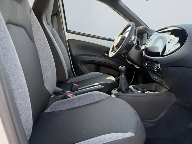 Toyota Aygo X Business Comfort Hatchback