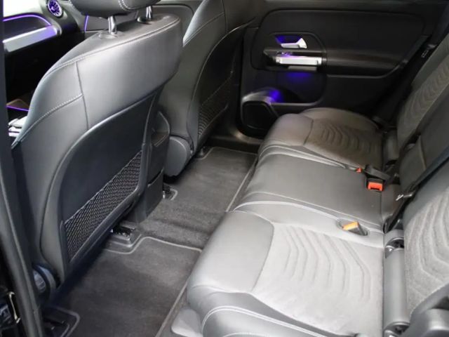 Mercedes-Benz EQB 250