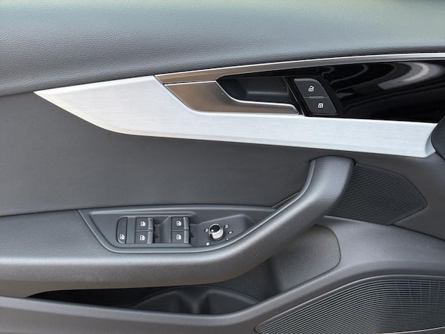 Audi A4 40 TFSI Avant S-Line S-Tronic