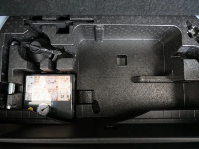 Peugeot E-2008 Active Pack