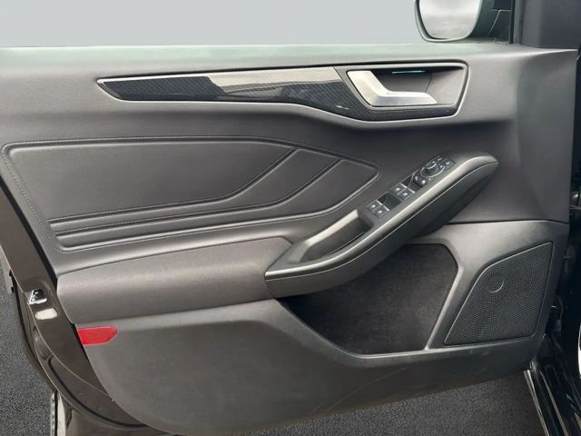 Ford Focus EcoBoost ST Line Wagon