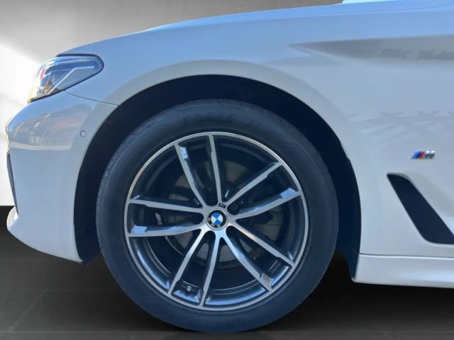 BMW 520 520d M-Sport Touring xDrive