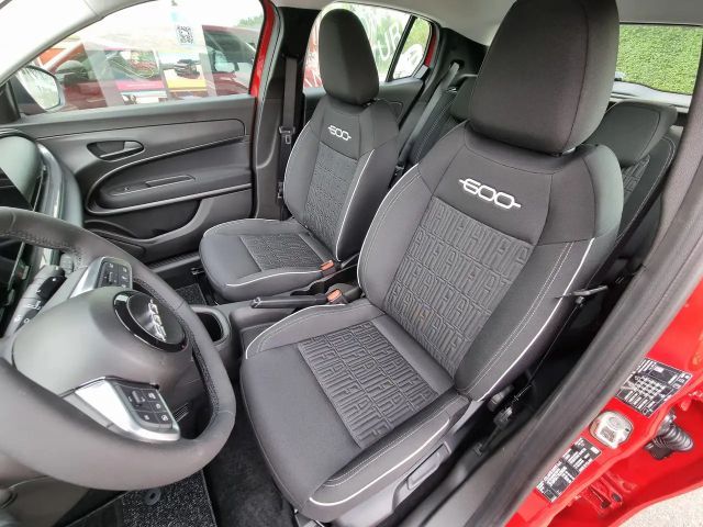 Fiat 600e MY25 Hybrid 1.2 T3 81 kW (110 PS) DCT