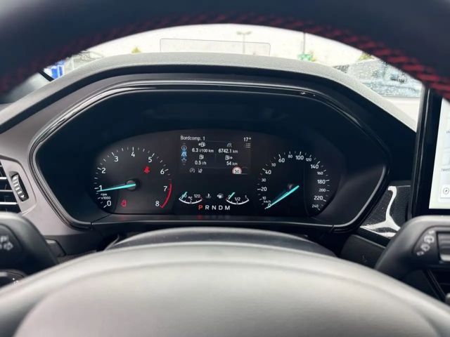 Ford Focus EcoBoost ST Line Wagon