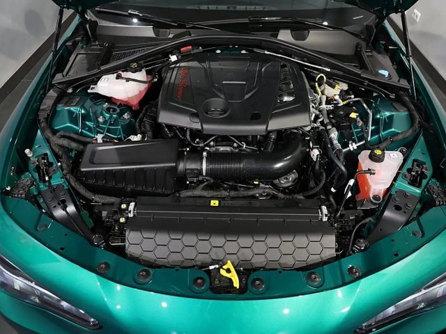 Alfa Romeo Giulia AT8 Q4 Veloce