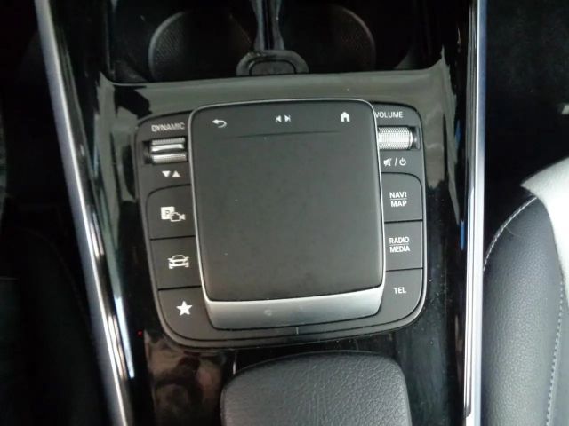 Mercedes-Benz GLB 200 AMG Line GLB 200 d