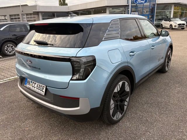 Ford Explorer Extended range Premium RWD