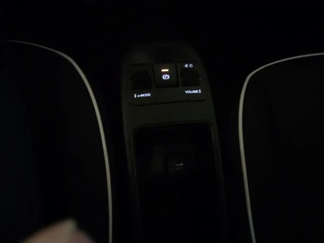 Fiat 500e Klimaautomatik Tempomat AppleCarPlay Bluetooth