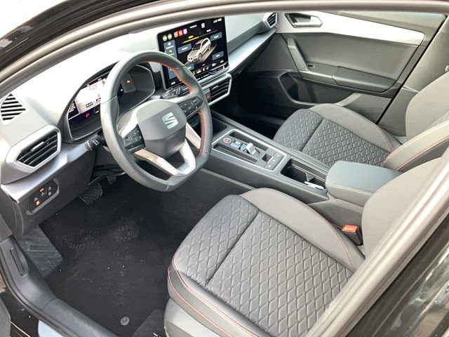 Seat Leon 2.0 TDI DSG FR-lijn Sportstourer