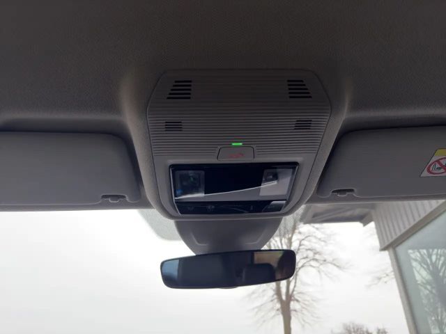 Volkswagen Golf 1.5 TSI Golf VIII