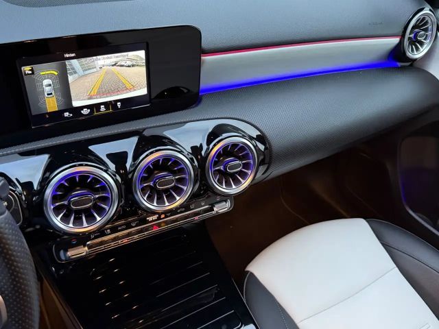 Mercedes-Benz A 250 A 250 e AMG Line