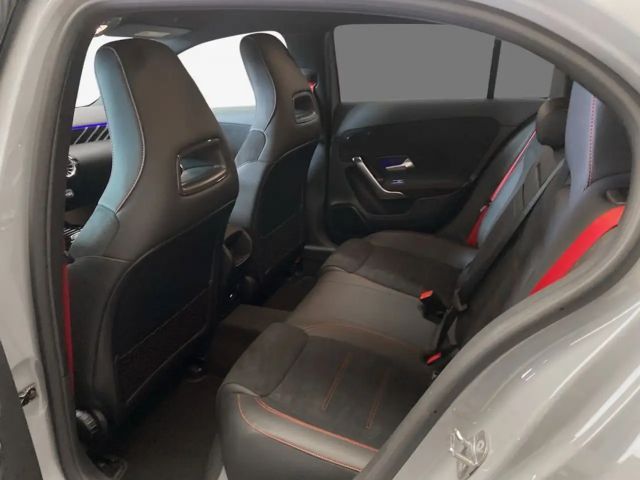 Mercedes-Benz A 35 AMG AMG Line