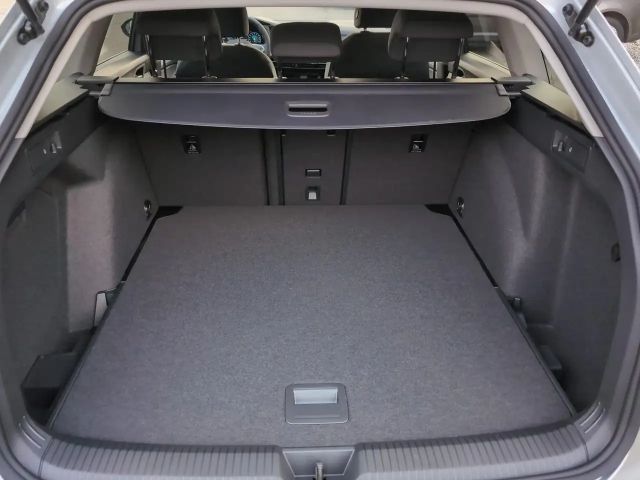 Volkswagen Golf DSG Life Variant