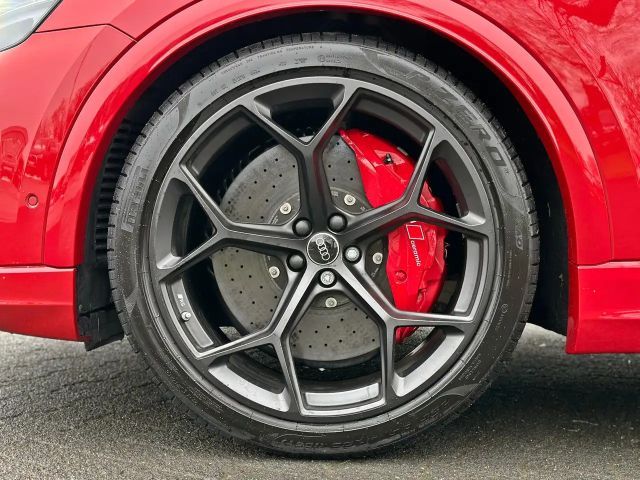 Audi RS Q8 Performance