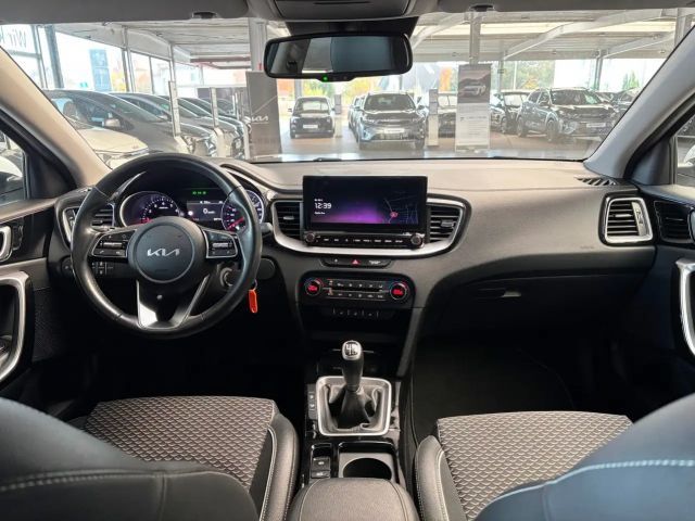 Kia XCeed 1.5 Benzin "Spirit" *LED* Navi * Allwetter*RFK*