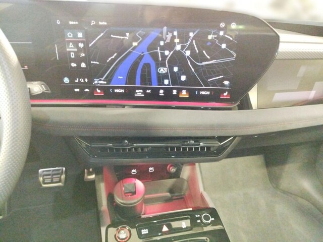 Audi A6 e-tron Avant