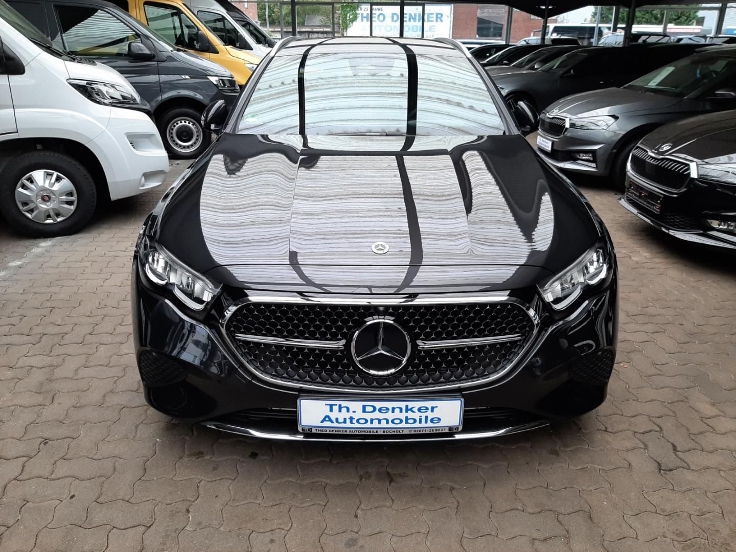 Mercedes-Benz E 220 AVANTGARDE E 220 d Estate