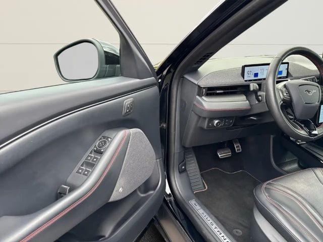 Ford Mustang Mach-E AWD