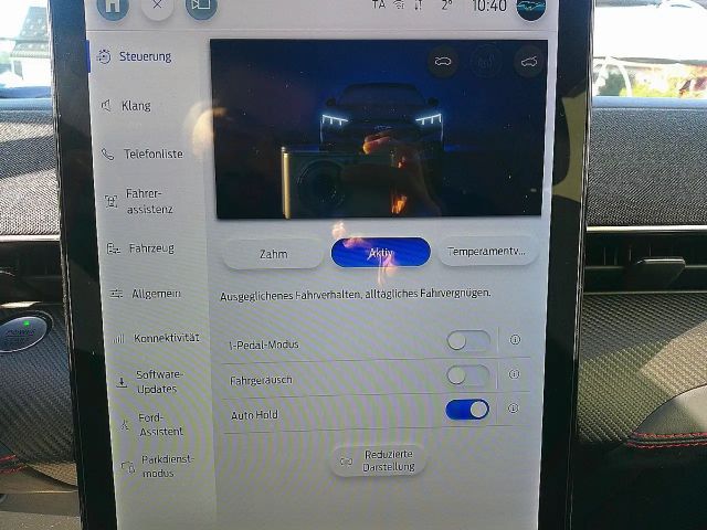 Ford Mustang Mach-E AWD Standard range