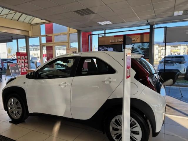 Toyota Aygo X Hatchback Play X-play