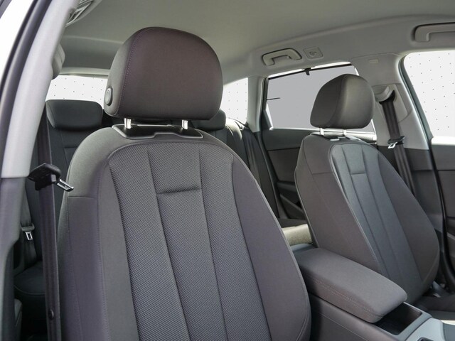 Audi A4 30 TDI Avant S-Tronic