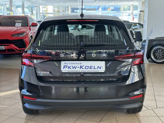 Skoda Fabia 1.0 Essence *LED*KLiMA*PDC*SPuR*
