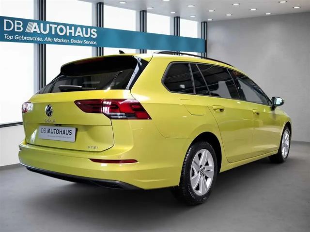 Volkswagen Golf 1.5 eTSI DSG Life