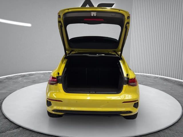 Audi A3 30 TFSI S-Line Sedan Sportback