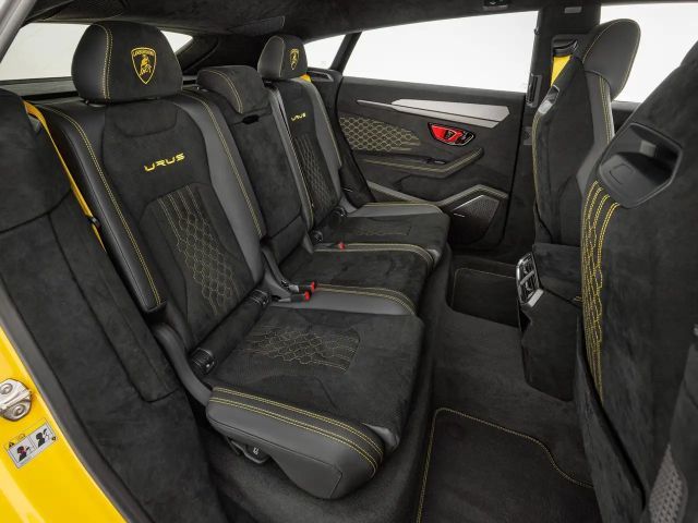 Lamborghini Urus Performante