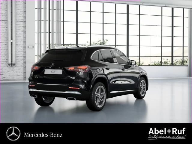 Mercedes-Benz GLA 220 4MATIC AMG Line