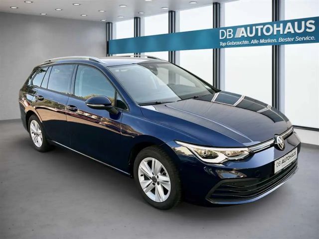 Volkswagen Golf 1.5 eTSI DSG Life