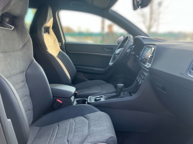 Cupra Ateca LED Navi Keyless Parklenkass. Rückfahrkam. AHK-klappbar El. Heckklappe PDCv+h