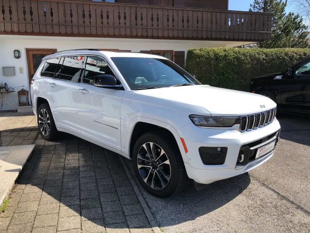 Jeep Grand Cherokee 4x4 Overland