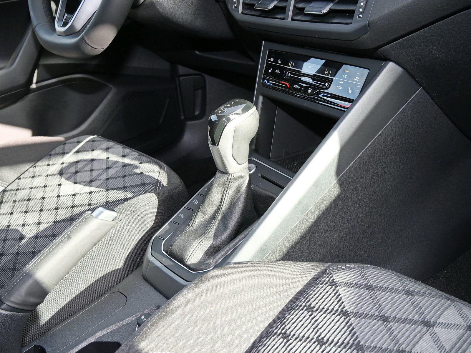 Volkswagen Taigo 1.0 TSI DSG R-Line