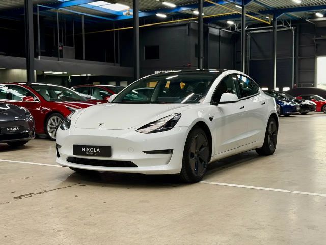 Tesla Model 3 AWD Long Range