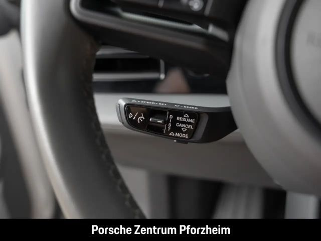 Porsche Taycan 4S