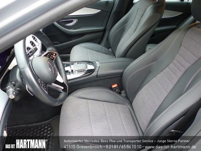 Mercedes-Benz E 220 AVANTGARDE E 220 d Estate