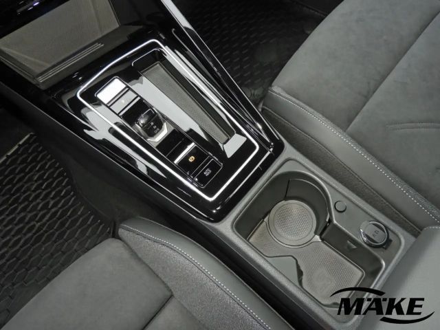 Volkswagen Golf 1.5 eTSI DSG IQ.Drive Style