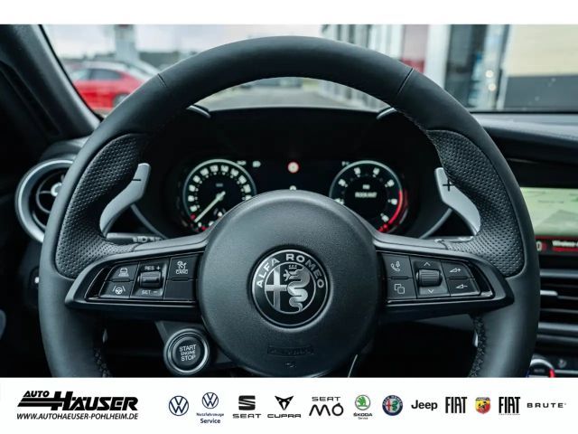 Alfa Romeo Giulia AT8 Q4 Turbo Veloce