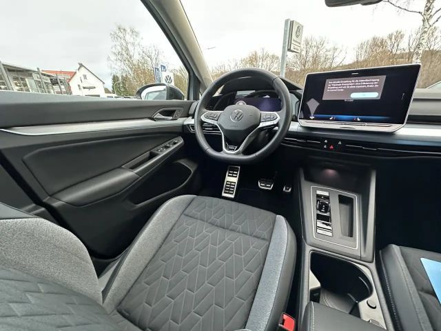 Volkswagen Golf 1.5 eTSI DSG Golf VIII