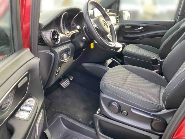 Mercedes-Benz V 300 AMG Line