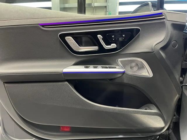 Mercedes-Benz EQE 350 AMG Line Sedan