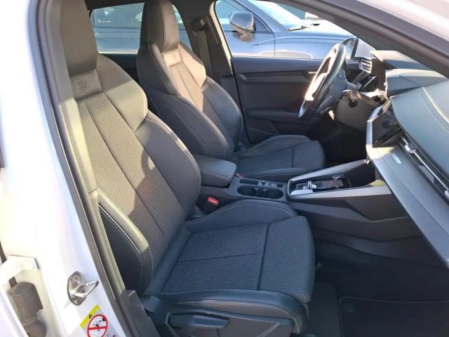 Audi A3 1.5 TFSI S-Line Sedan Sportback