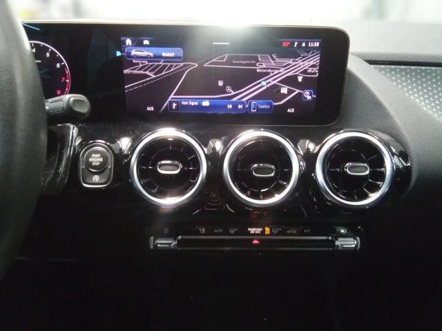 Mercedes-Benz B 180 Progressive