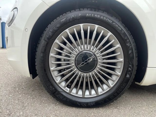 Fiat 500e Elektro Cabrio 42kWh Comfort Style