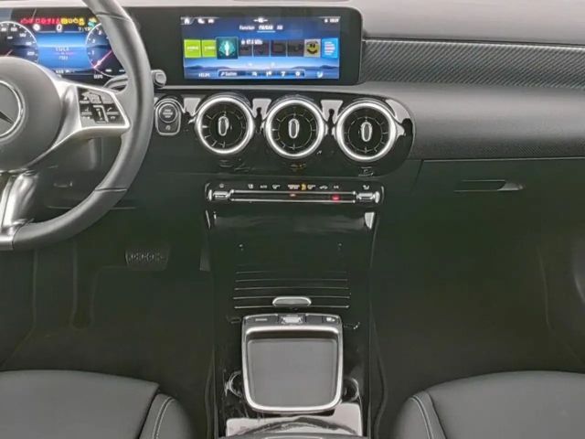 Mercedes-Benz A 180 Progressive